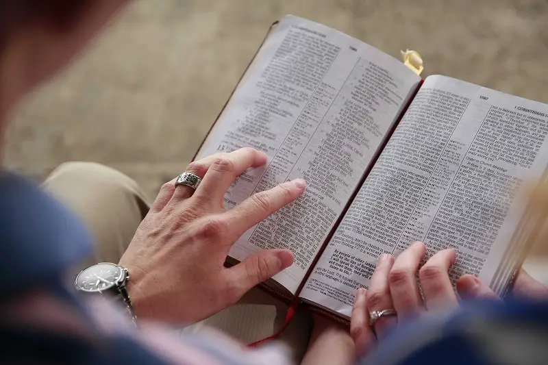 how to use bible verses to become a better person